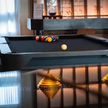 HYPHEN OUTDOOR pool table